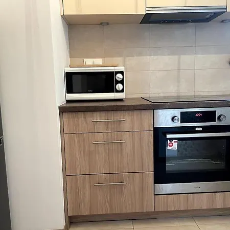 Apartment Spacious And Cozy In Bialoleki By Almundi Warsaw